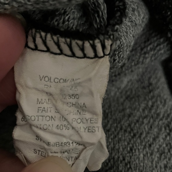 Volcom Terry hoodie bundle of 2, High low, drawstring, heather, kangaroo pocket - Picture 5 of 9